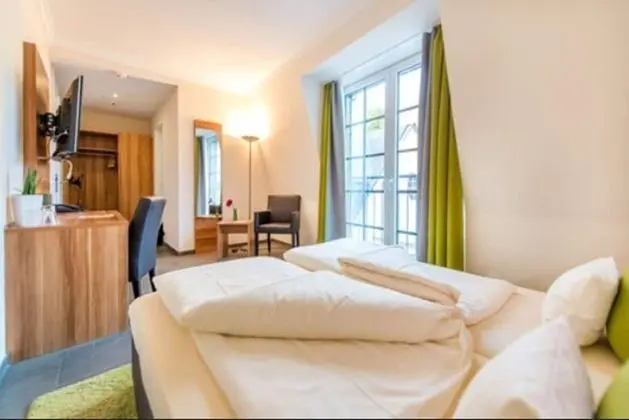 Comfort Tek Büyük Yataklı Oda (Altstadt)