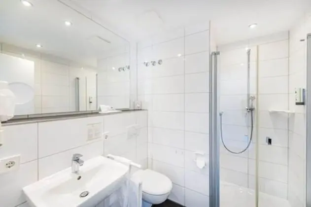 Comfort Tek Büyük Yataklı Oda (Altstadt)