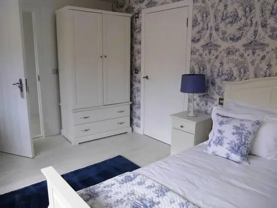 Luxury Tek Büyük Yataklı Oda (Scotstown)
