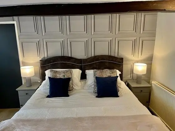 Basic Üç Kişilik Oda