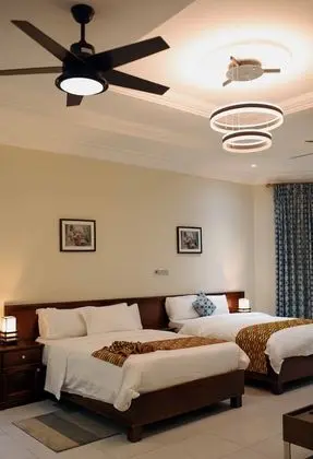 Tek Büyük veya İki Ayrı Yataklı Oda