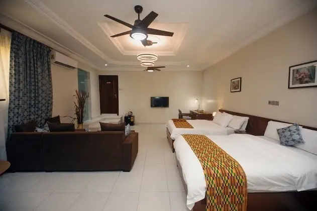 Tek Büyük veya İki Ayrı Yataklı Oda