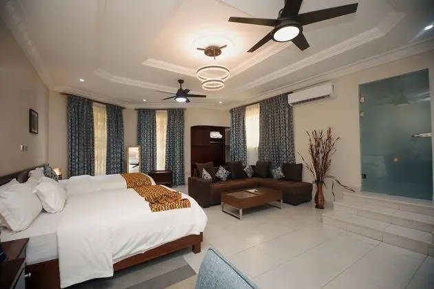 Tek Büyük veya İki Ayrı Yataklı Oda