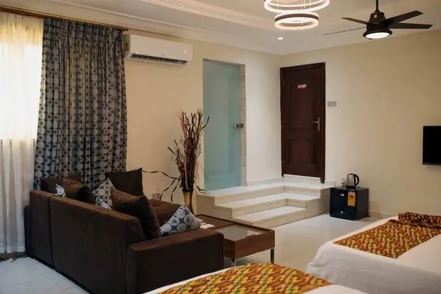 Tek Büyük veya İki Ayrı Yataklı Oda