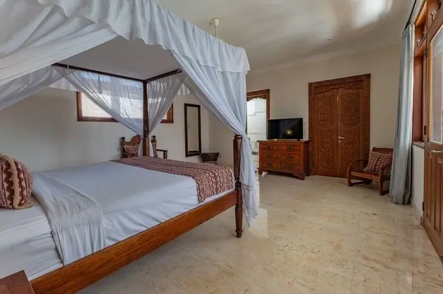 Family Villa, 4 Yatak Odası, Kişiye Özel Havuzlu