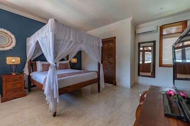 Family Villa, 4 Yatak Odası, Kişiye Özel Havuzlu