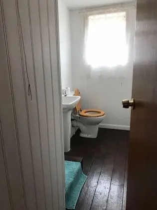 Tek Büyük Yataklı Oda (Shared Bathroom)