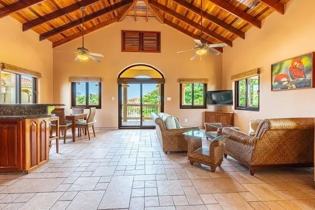 Villa, 1 Yatak Odası, Havuz Manzaralı