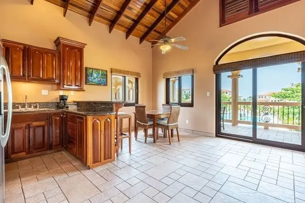 Villa, 1 Yatak Odası, Havuz Manzaralı
