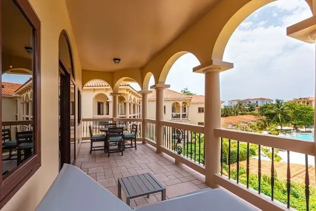 Villa, 1 Yatak Odası, Havuz Manzaralı
