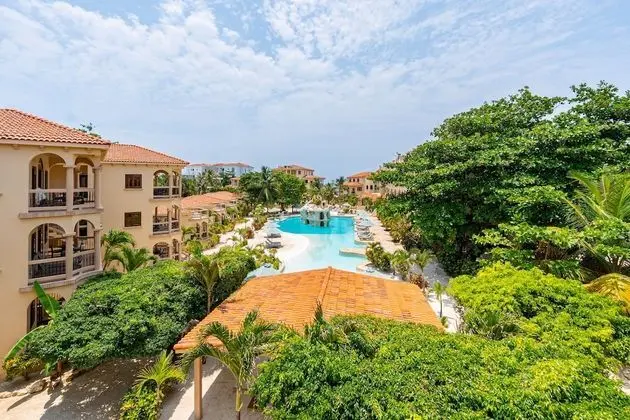 Villa, 1 Yatak Odası, Havuz Manzaralı
