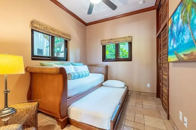 Villa, 2 Yatak Odası, Havuz Manzaralı