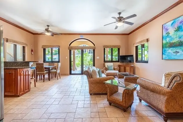 Villa, 2 Yatak Odası, Havuz Manzaralı