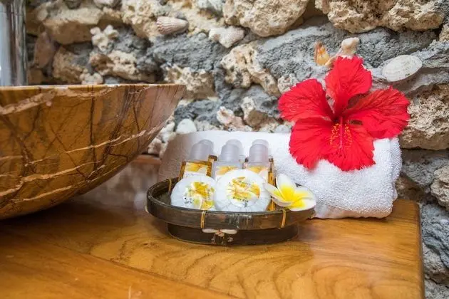 Deluxe Bungalov, Denize Sıfır (Beachfront Bliss Fare)