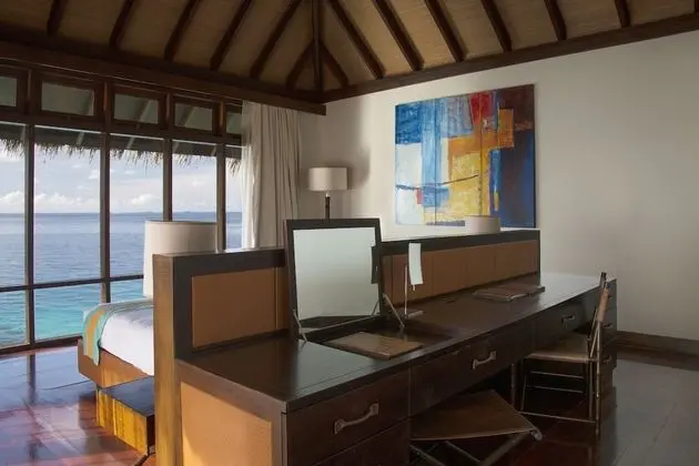 Villa (Escape Water Villa)