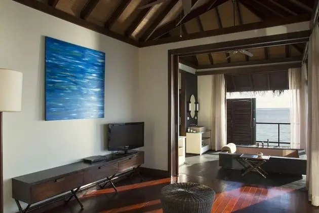 Villa (Escape Water Villa)