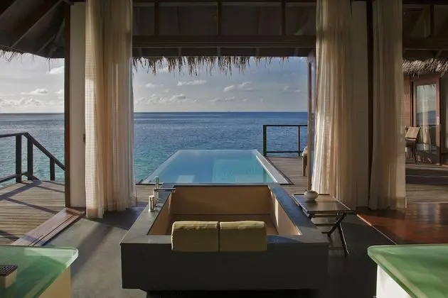 Villa (Escape Water Villa)