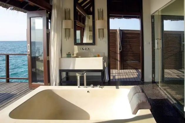Villa (Escape Water Villa)