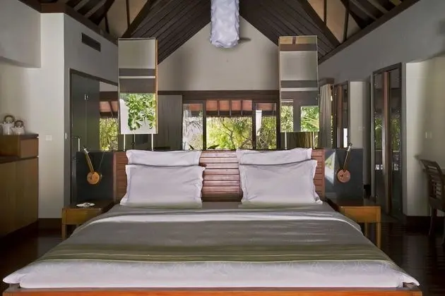 Villa (Island Villa)