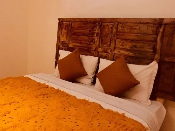 Tek Büyük Yataklı Oda (Fleur D'orange N°4)