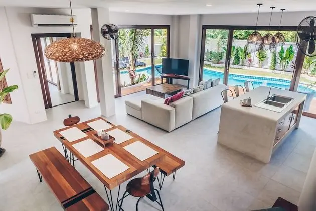 Luxury Villa, 4 Yatak Odası, Havuz Manzaralı, Havuz Kenarı