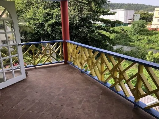 Executive Island Life Suite #5