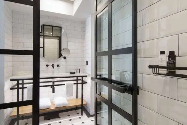 Tek Büyük Yataklı Oda (Proxy)