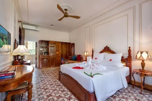Deluxe Oda, Kısmi Deniz Manzaralı (5 Meters From The Beach)