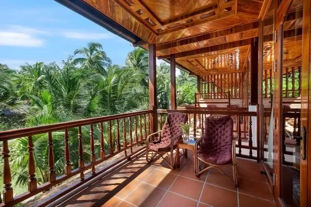 Deluxe Oda, Kısmi Deniz Manzaralı (5 Meters From The Beach)