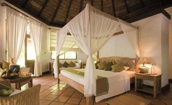 Villa (Beach)