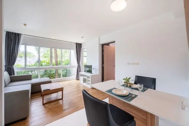 One Bedroom with Kitchen