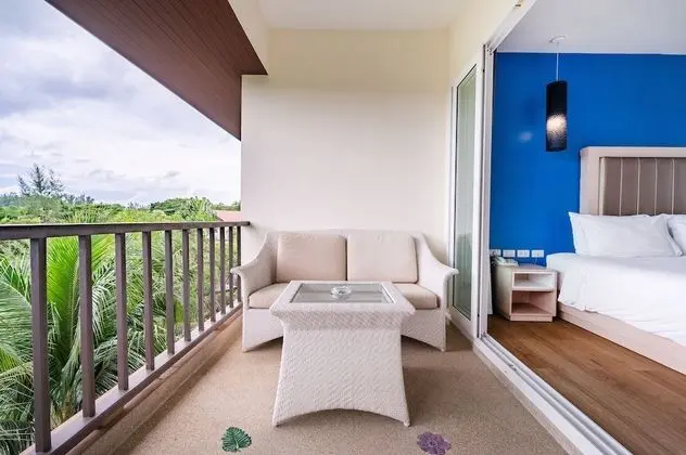 One Bedroom with Kitchen