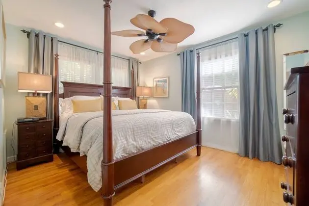 Ev (Coco Plum Cottage Vacation Rental of )