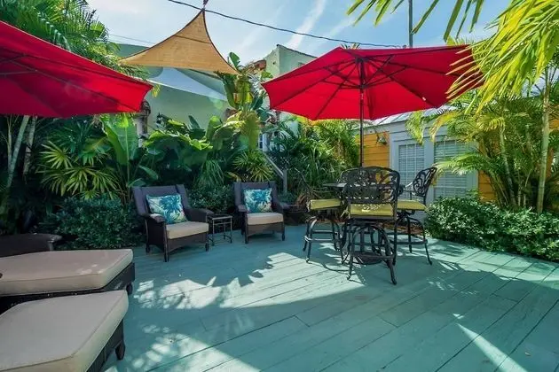 Ev (Coco Plum Cottage Vacation Rental of )