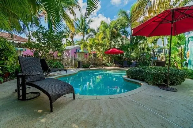Ev (Coco Plum Cottage Vacation Rental of )