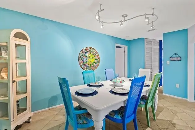 Odada yemek servisi