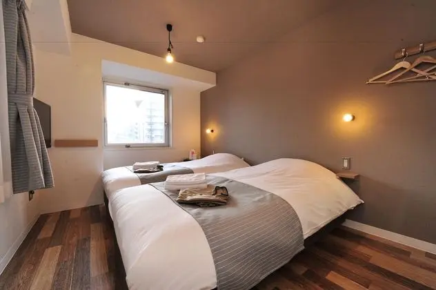 İki Ayrı Yataklı Oda (for 1 guest, shared bathroom)