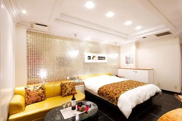 Tek Büyük Yataklı Oda (Standard)