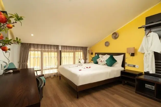 Deluxe Tek Büyük Yataklı Oda, Balkon