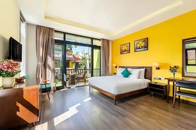Grand Tek Büyük Yataklı Oda, Balkon, Havuz Manzaralı