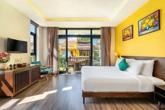 Grand Tek Büyük Yataklı Oda, Balkon, Havuz Manzaralı