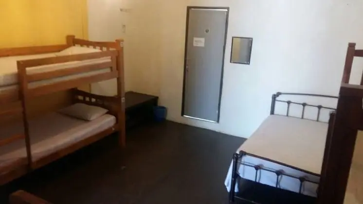 Family Oda (4 Persons, Shared Bathroom)