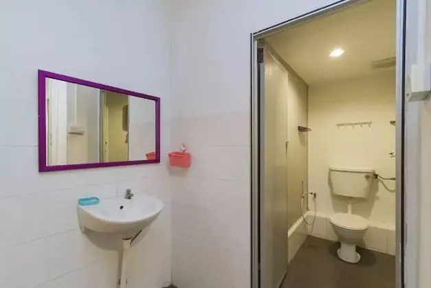 Family Oda (4 Persons, Shared Bathroom)