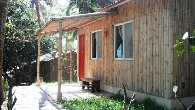 Deluxe Kulübe (With Air Conditioner)