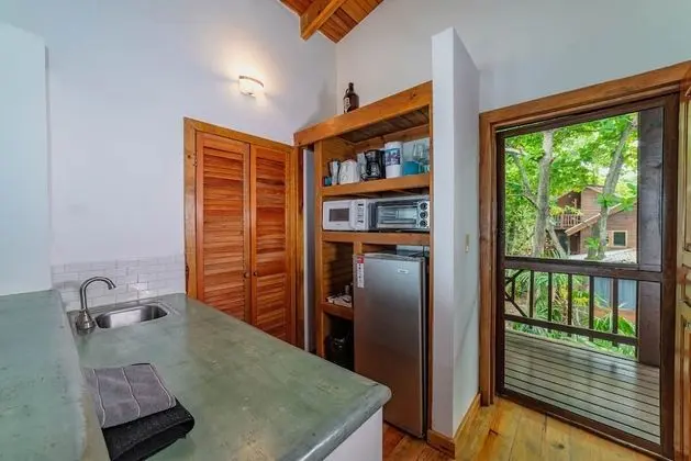 Paya Suite - Premium Studio, 1 King Bed, Oceanview, 2nd Floor Unit