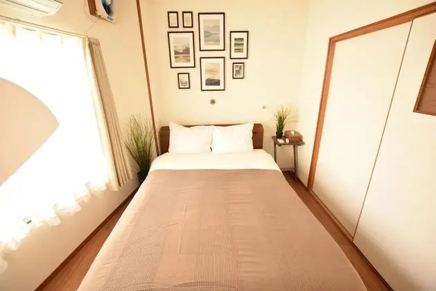 Ev (Private Vacation)