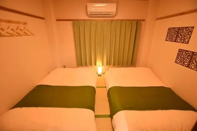 Ev (Private Vacation)