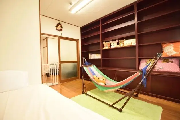 Ev (Private Vacation)