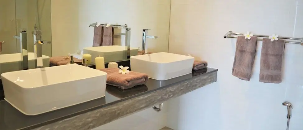 2-Bedroom Apartment (Not Included Electricity)