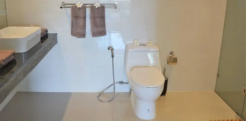 2-Bedroom Apartment (Not Included Electricity)